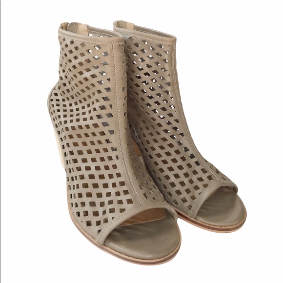 Kelsi Dagger Kyoto Peep Toe Ankle Boots Taupe 8.5 - Picture 3 of 12